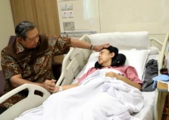 Ibu Ani Yudhoyono 1