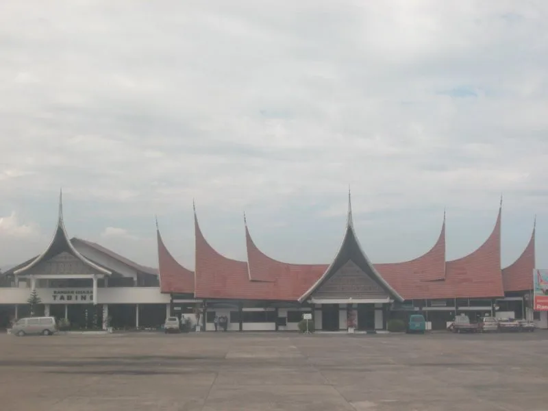 Turis Muslim China Meminta Maaf Atas Kehadirannya Yang Meresahkan Padang Terkait Virus Corona