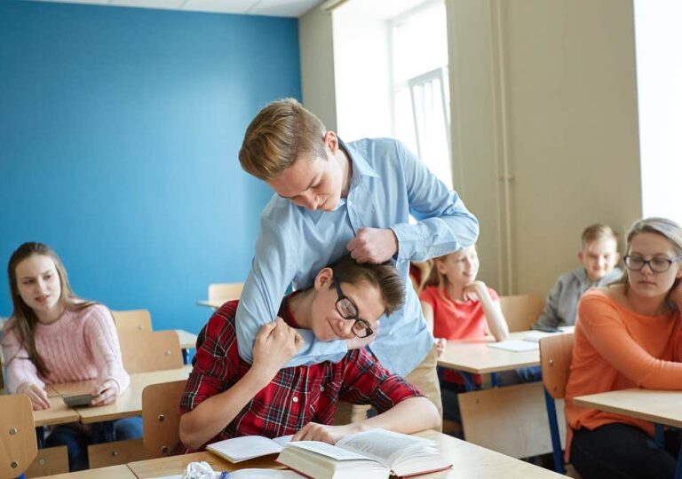 Penyebab dan Cara Mengatasi Anak Yang Sering Jadi Pelaku Bullying