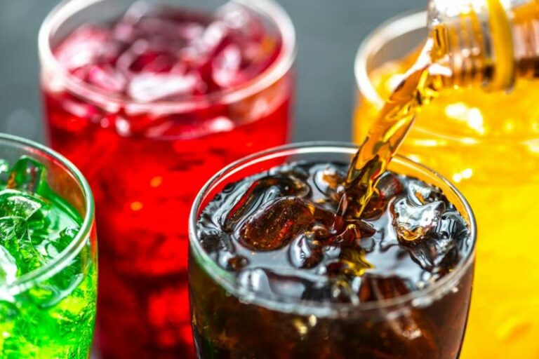 Sebaiknya Tidak Mengkonsumsi Tiga Makanan Ini Bersama Soda