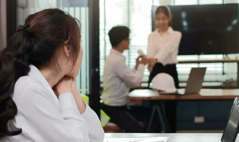 Jangan Memaksa Jomblo Segera Menikah