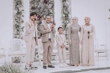 Diundang ke Pernikahan Sule & Nathalie, Berapa Bayaran ...