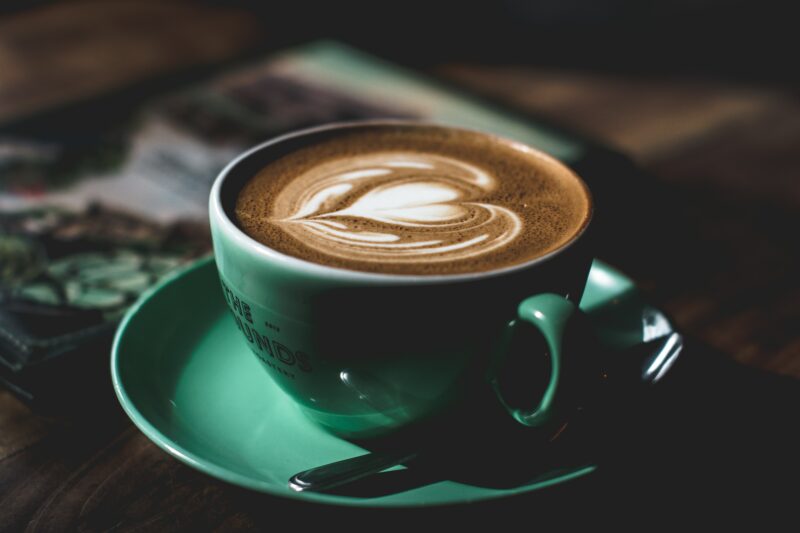 5 Makanan yang Bisa Membuat Seseorang Berhalusinasi 2 Kopi
