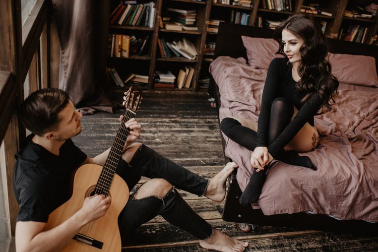 Ini Dia 5 Alasan Kenapa Asyik Banget Punya Pacar Seorang Pemusik 9 4228392430
