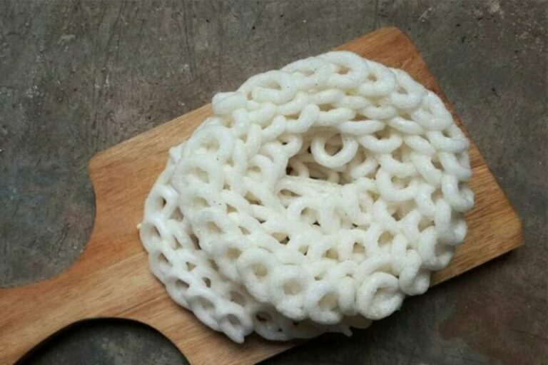 Terbukti, Mengonsumsi 100 Gram Kerupuk Sama Dengan Mengonsumsi Dua Setengah Porsi Nasi