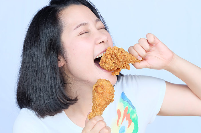 Berlebihan Makan Ayam