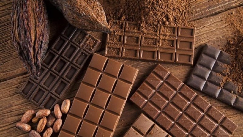 Mitos Cokelat