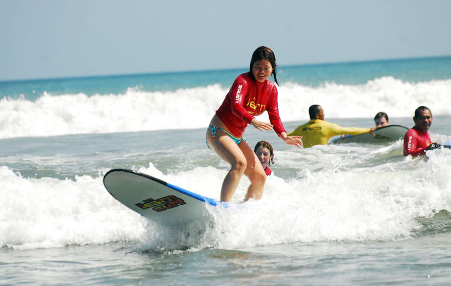 Sekolah Surfing Bali