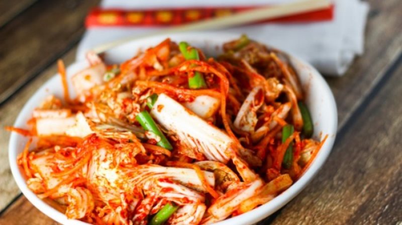 4 Manfaat Menyehatkan Dari Makan Kimchi 2 manfaat menyehatkan makan kimchi