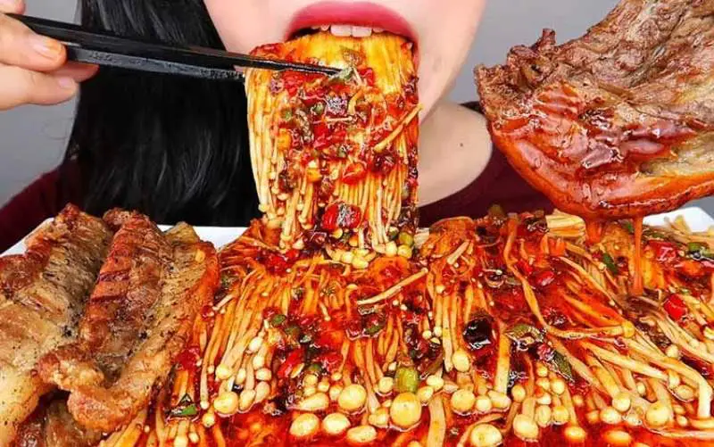 Makan pedas kanker usus