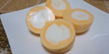 Cara Ajaib Rebus Telur Agar Bagian Kuningnya Berada Di Luar