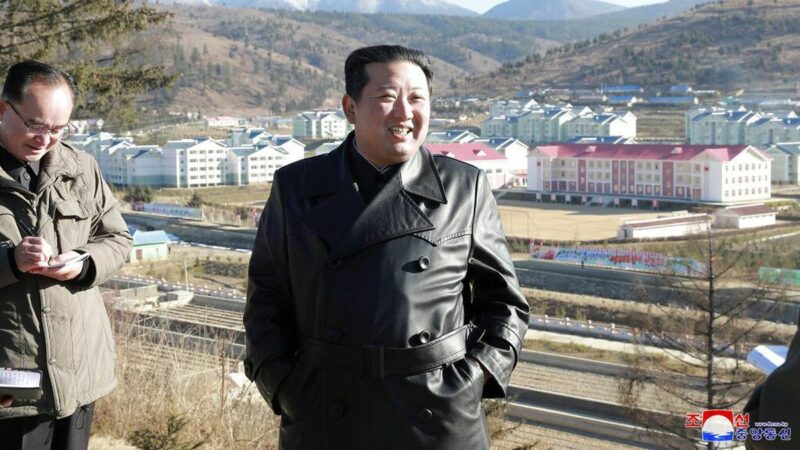 7 Fakta Mengerikan Korea Utara Menyembah Kim Jong Il