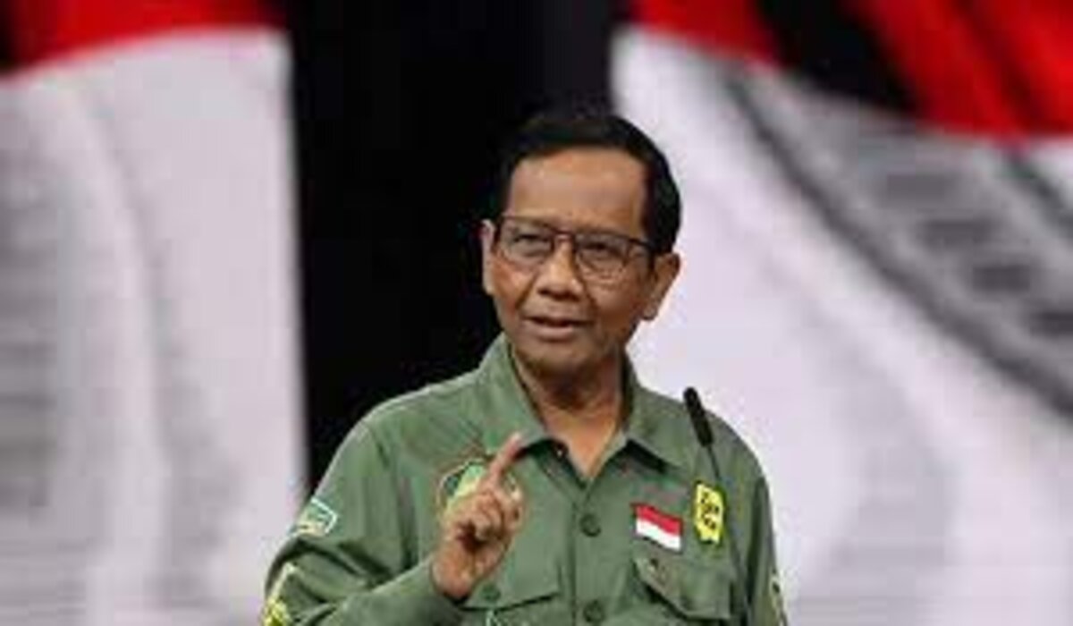 Mahfud Tak Peduli Laporan Terhadap Dirinya
